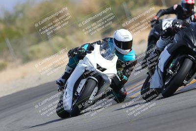 media/Nov-05-2022-SoCal Trackdays (Sat) [[f8d9b725ab]]/Turn 2 (1120am)/